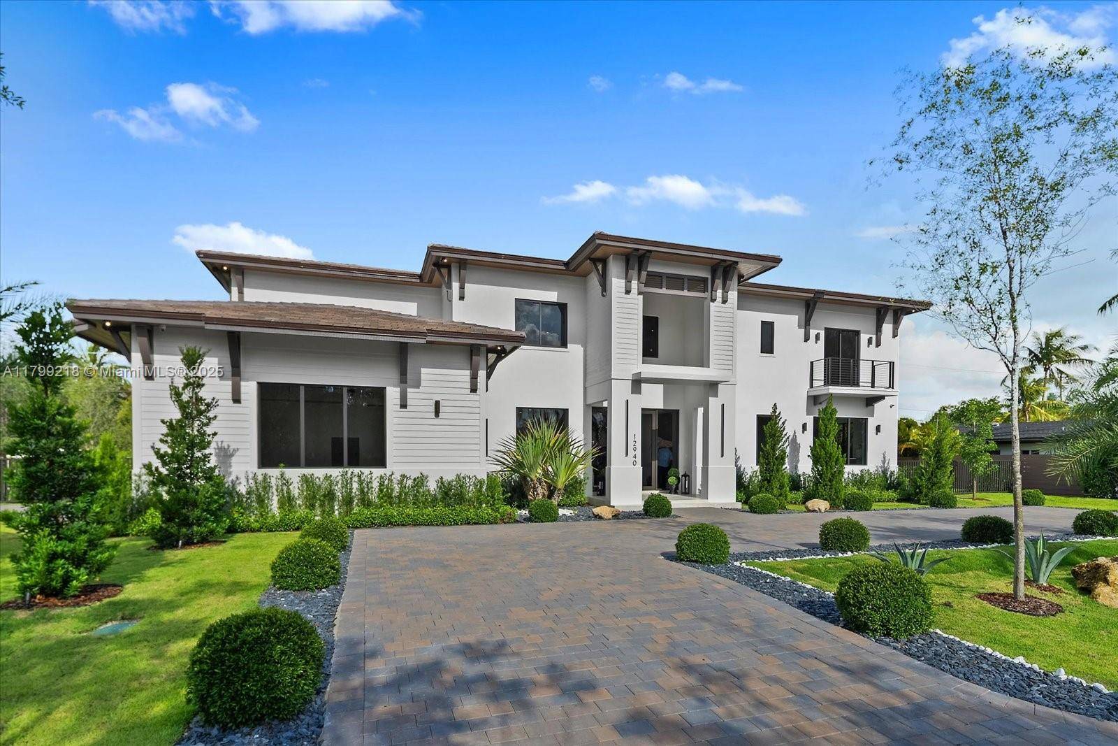 12940 SW 82nd Pl, Pinecrest, FL 33156