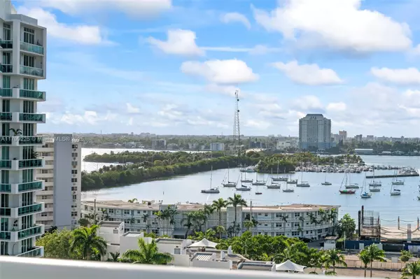 North Bay Village, FL 33141,7910 Harbor Island Dr #1105