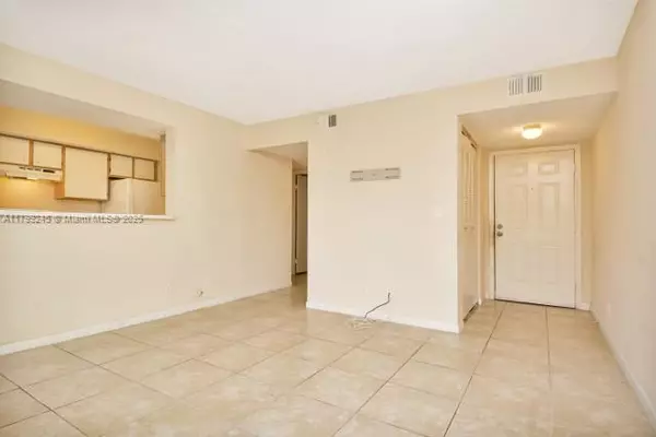 Boynton Beach, FL 33426,815 W Boynton Beach Blvd #5-103