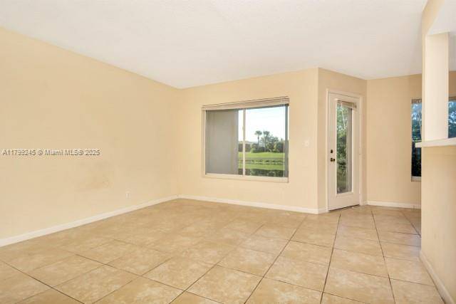 Boynton Beach, FL 33426,815 W Boynton Beach Blvd #5-103