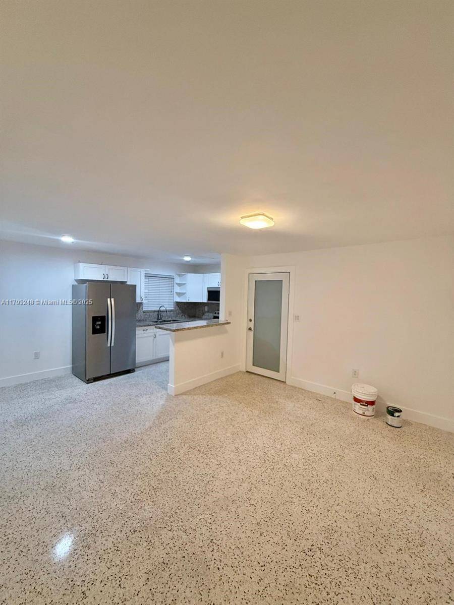 Hialeah, FL 33013,458 E 31st St #4