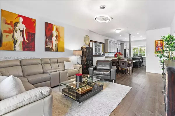 Doral, FL 33178,5640 NW 115th Ct #204