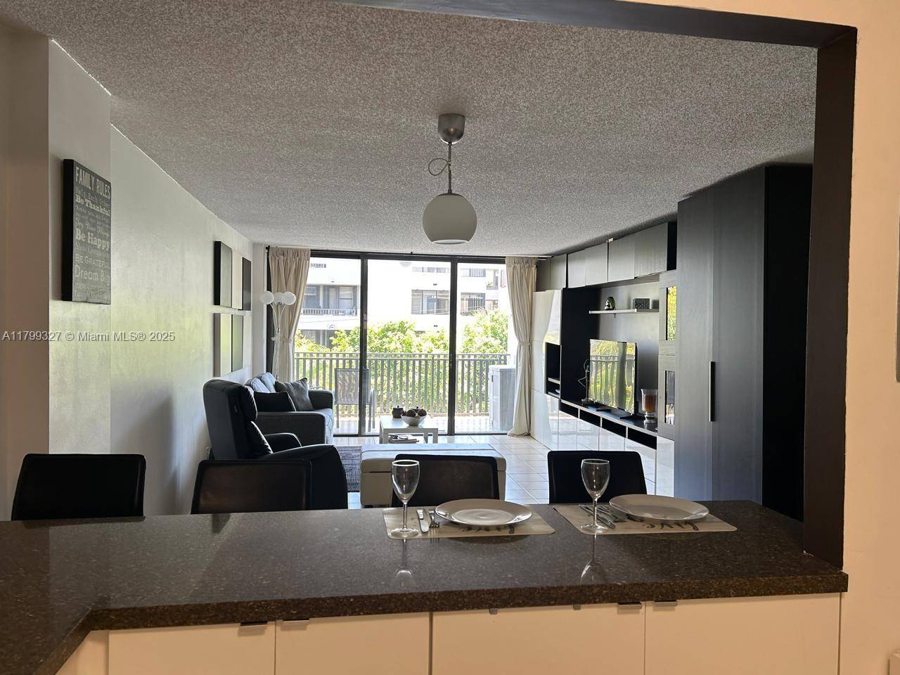 Key Biscayne, FL 33149,100 Ocean Lane Dr #406
