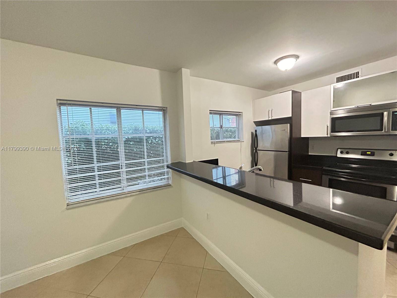 Miami Beach, FL 33139,1034 Lenox Ave #10