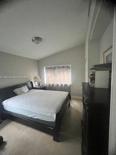 Hallandale Beach, FL 33009,717 NW 1st St