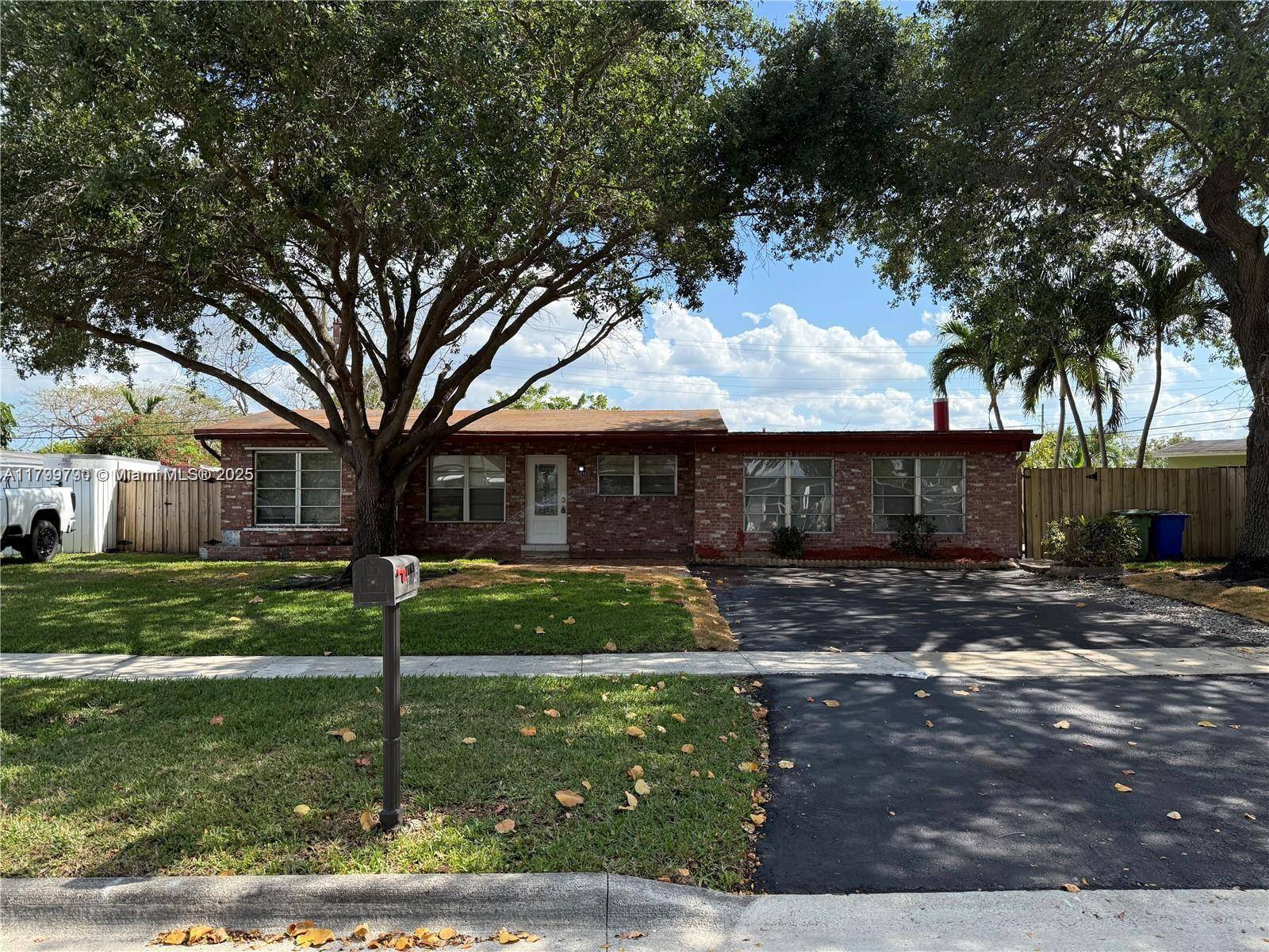 6216 NW 9th Ct, Margate, FL 33063