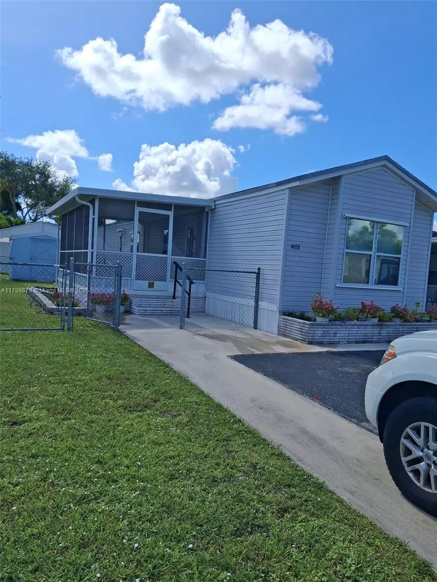 Homestead, FL 33034,35303 SW 180th Ave #401