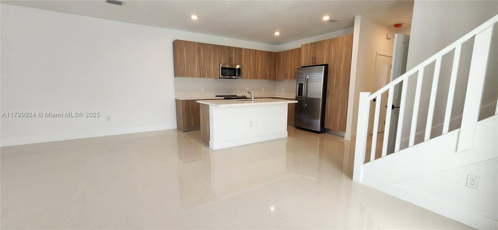 Miami, FL 33196,15720 SW 136th Way