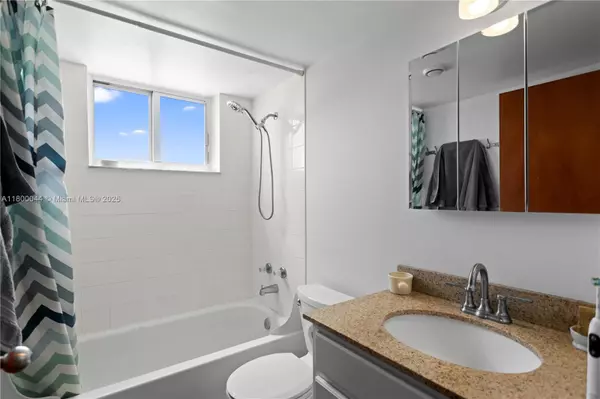 Miami, FL 33125,1700 NW N River Dr #1001