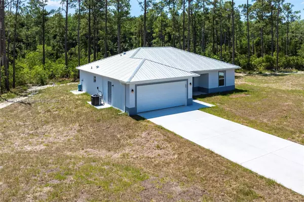 Lehigh Acres, FL 33972,2004 Rosa Ct