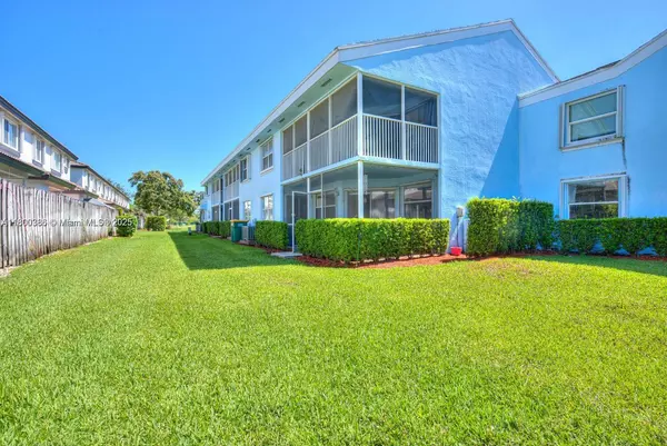 Homestead, FL 33035,2007 SE 26th #104