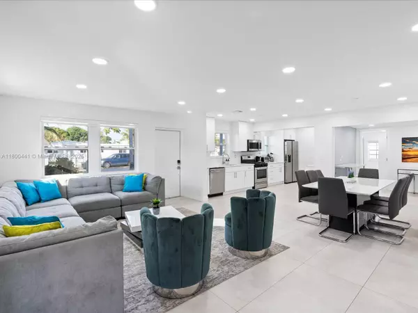 Hollywood, FL 33024,711 N 66th Ave