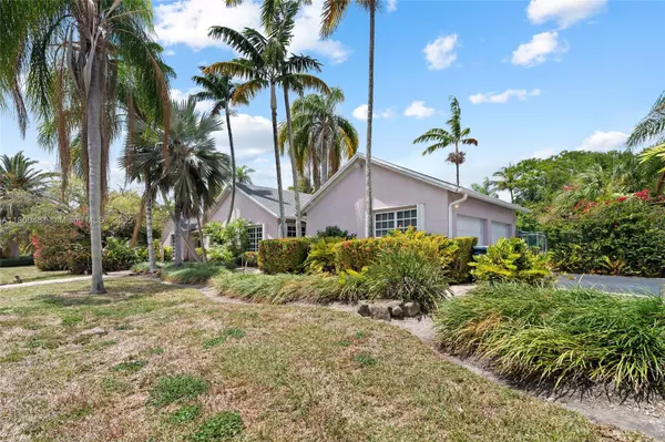 Miami, FL 33176,9905 SW 131st St