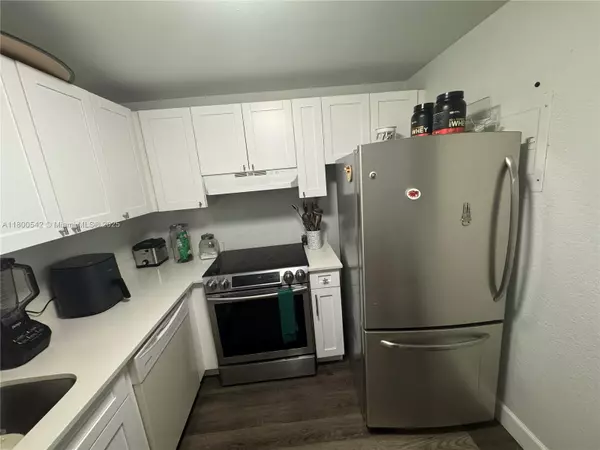 Sunrise, FL 33351,4235 N University Dr #312