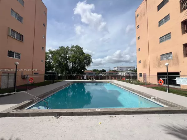 460 E 23rd St #118, Hialeah, FL 33013