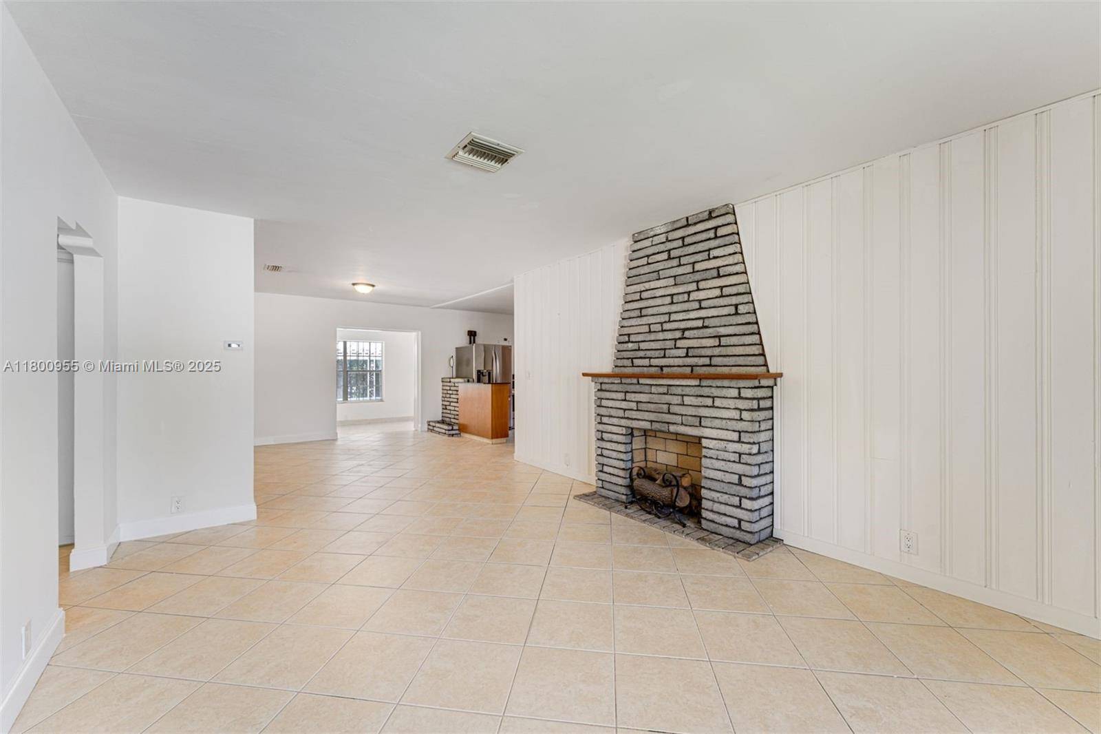 Miami, FL 33138,710 NE 77th St