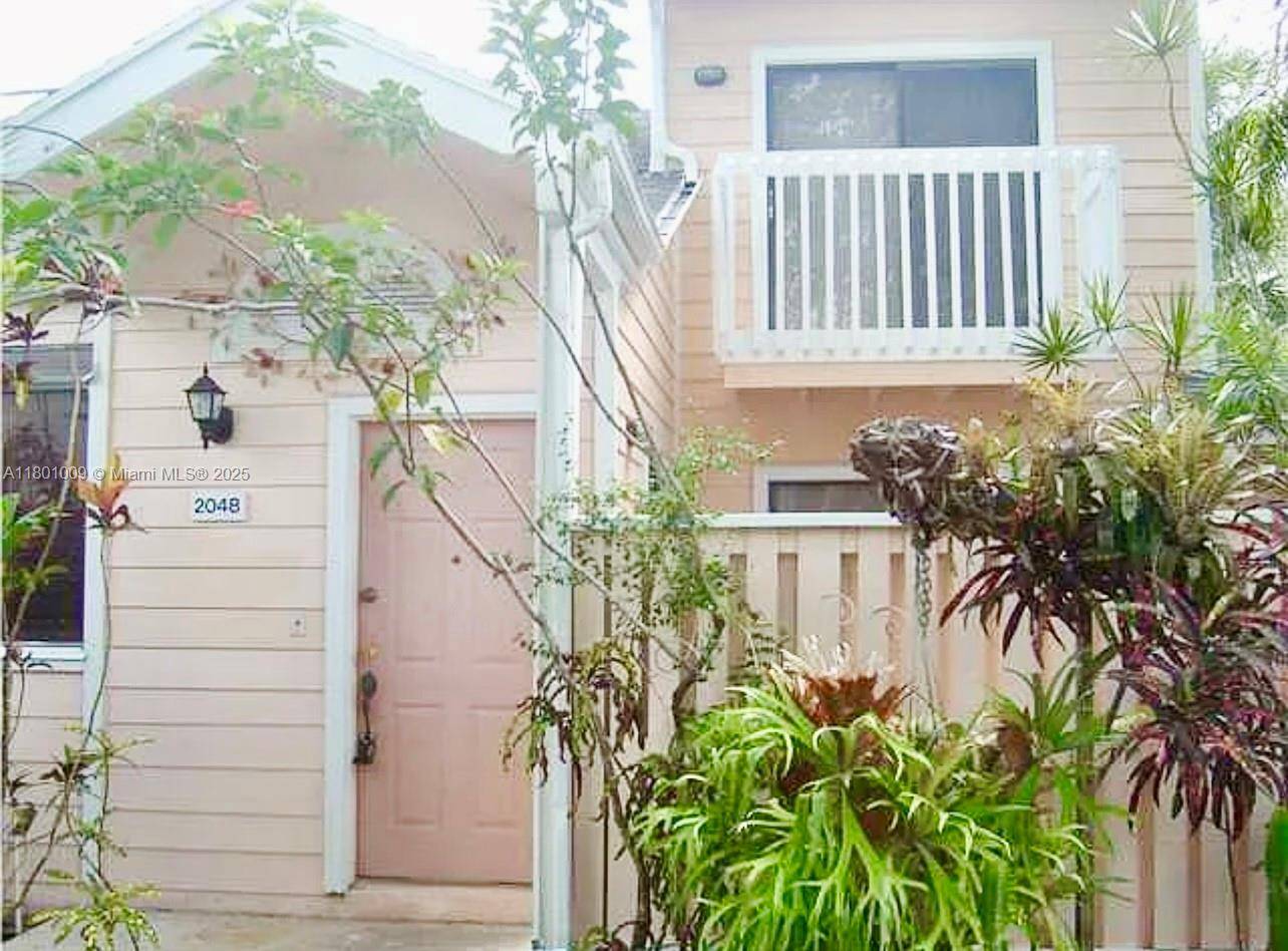2058 Winners Cir, North Lauderdale, FL 33068