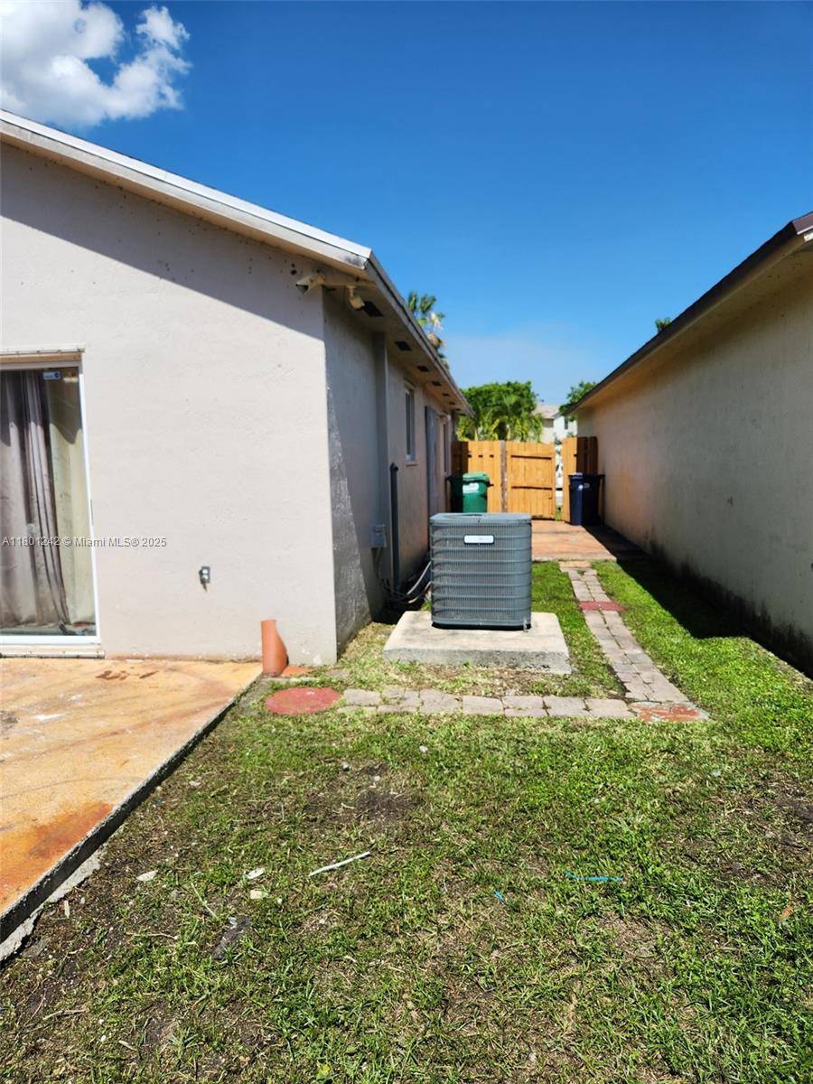 Miami, FL 33177,16150 SW 138th Ct