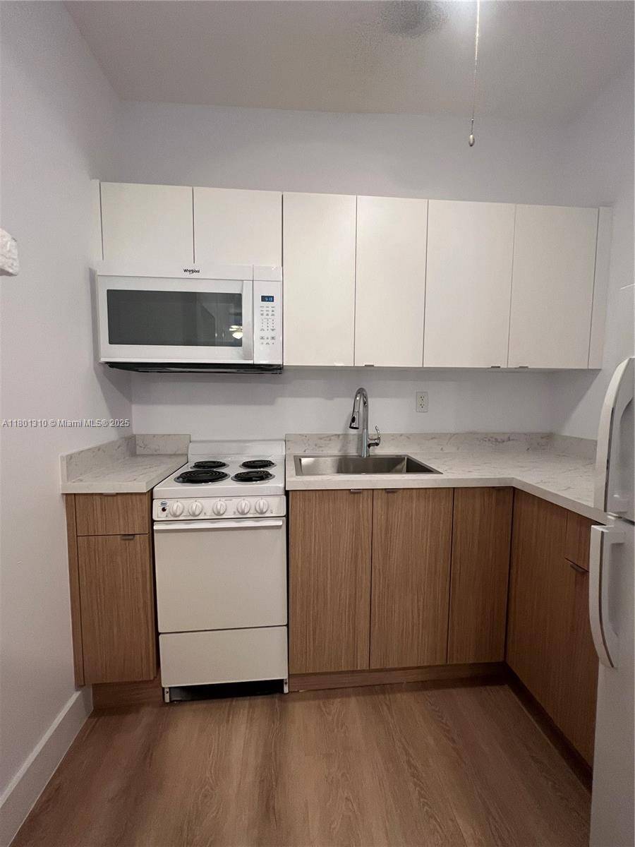 Coral Gables, FL 33134,1610 Salzedo St #5