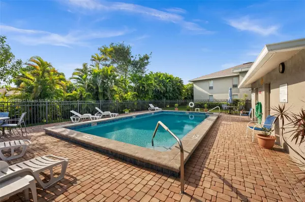 Cape Coral, FL 33904,4213 SE 19th AVE #205