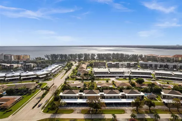 Cape Coral, FL 33904,4213 SE 19th AVE #205