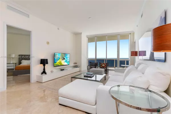 Sunny Isles Beach, FL 33160,16001 Collins Ave #3307