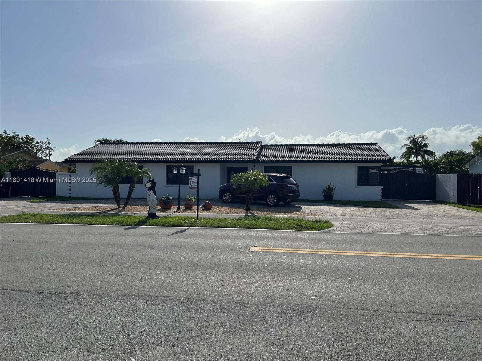 2401 SW 132nd Ave, Miami, FL 33175
