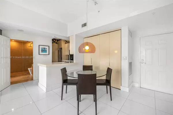 Miami, FL 33131,1155 BRICKELL BAY DR #PH204