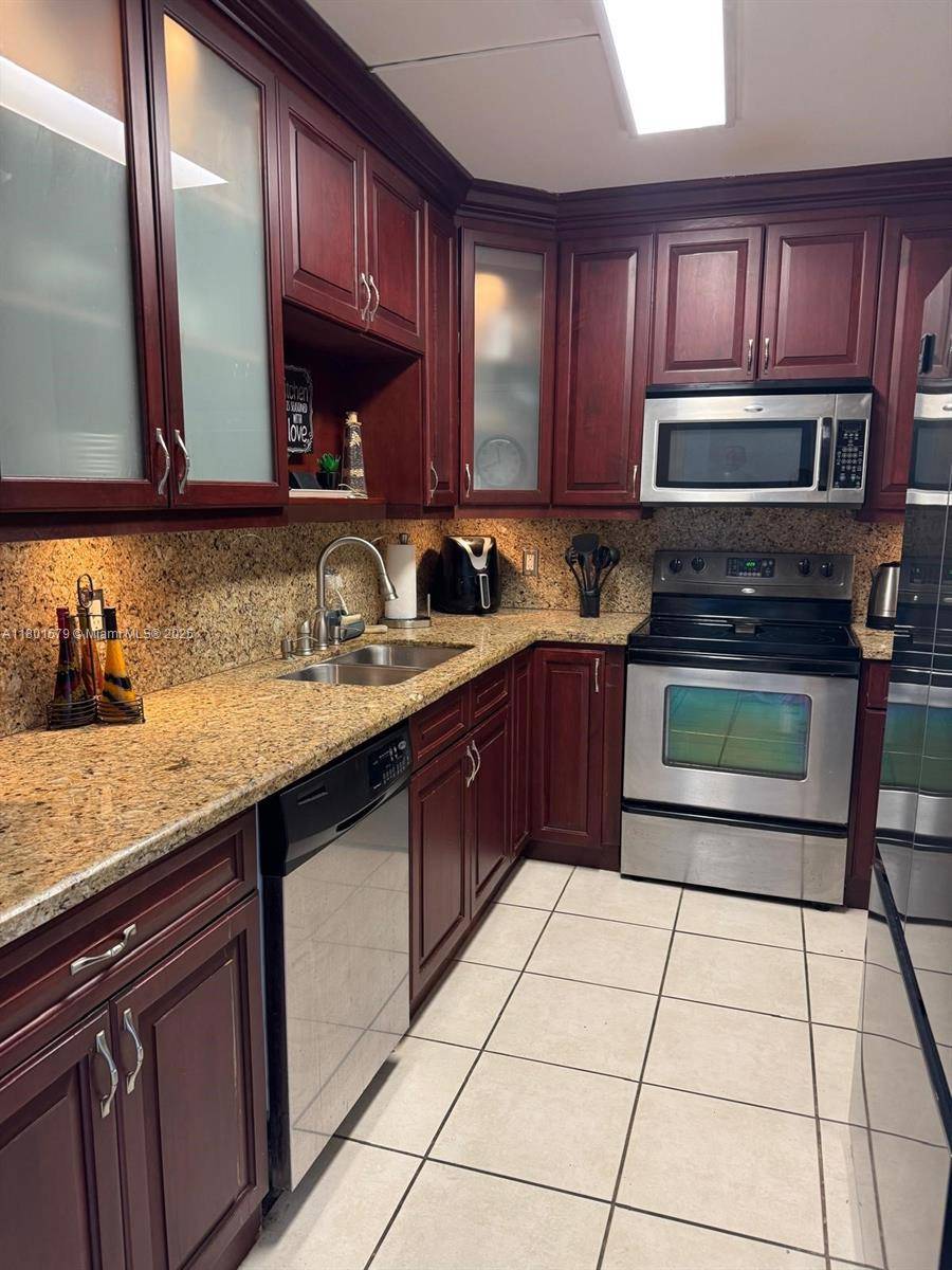 Sunny Isles Beach, FL 33160,Address not disclosed