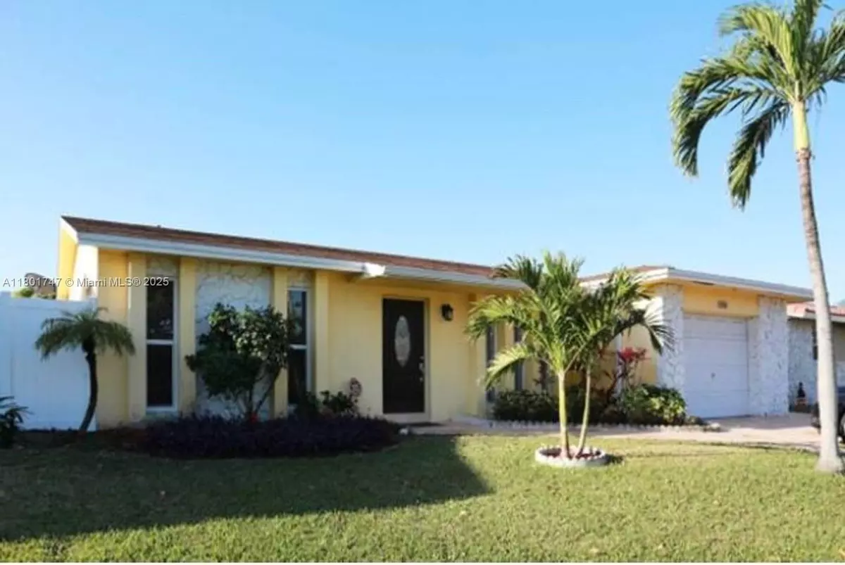 Dania Beach, FL 33004,314 SE 4th St