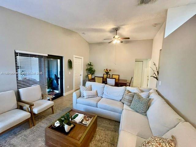 Miami, FL 33193,6466 SW 152nd Cir Pl #13-66
