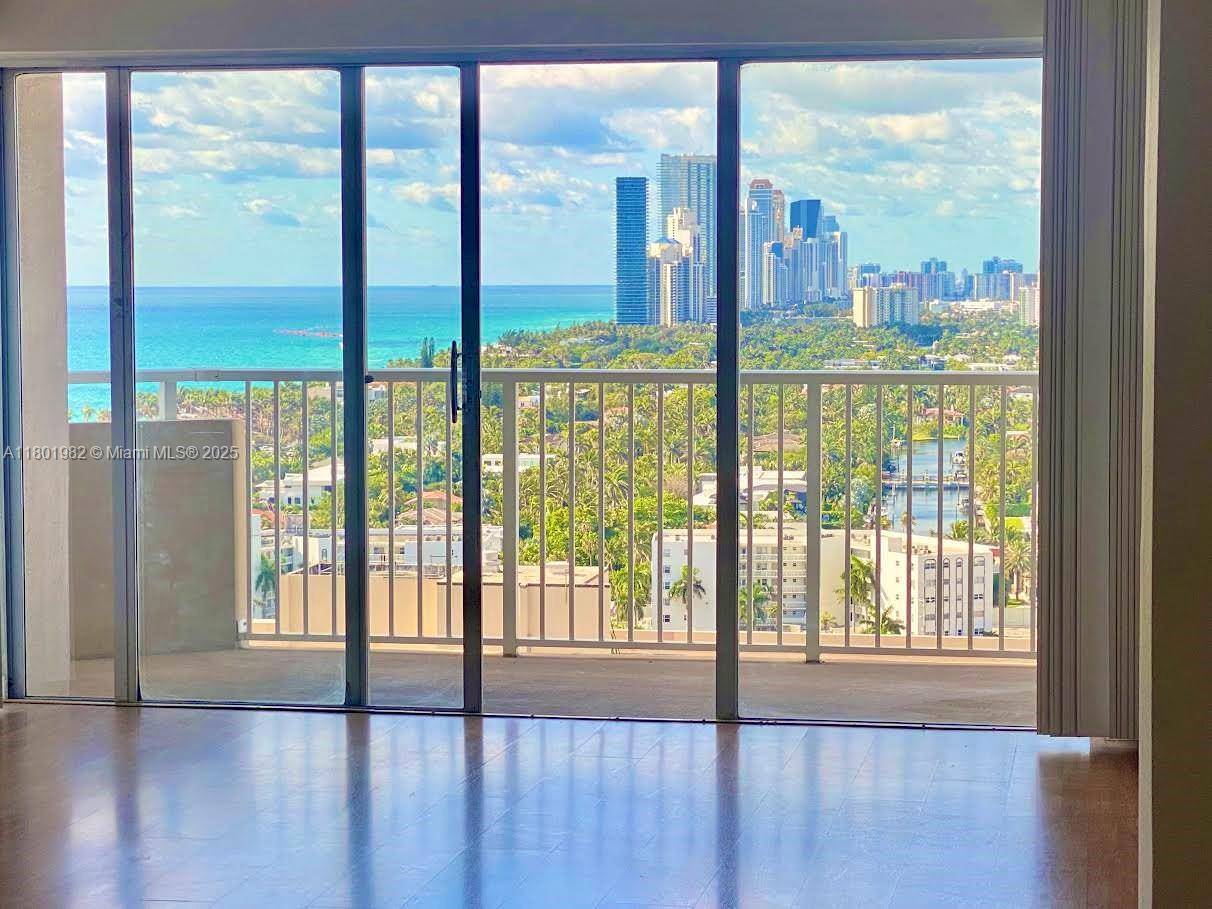 Hallandale Beach, FL 33009,1985 S Ocean Dr #22A