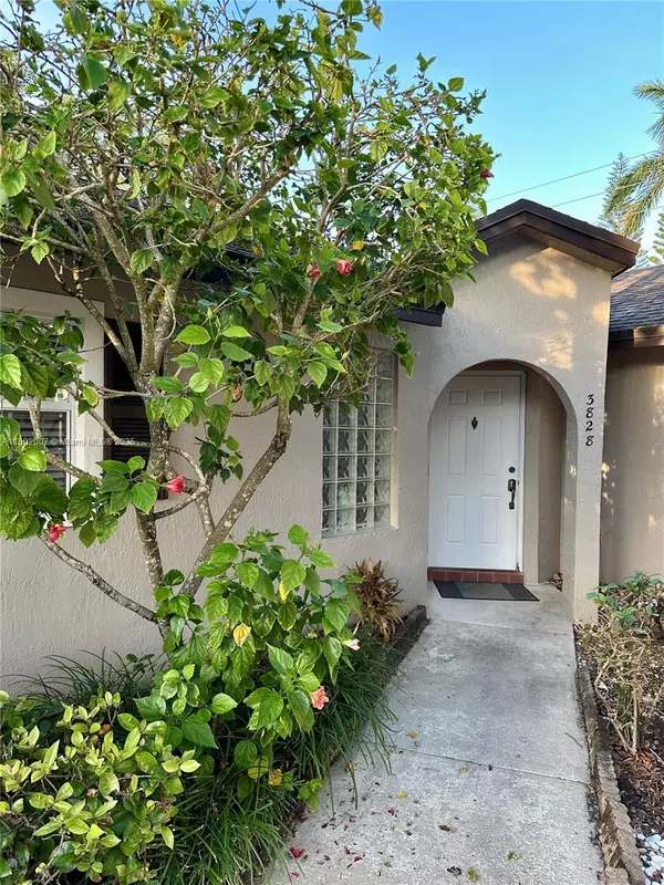Sunrise, FL 33323,3828 NW 121st Ave