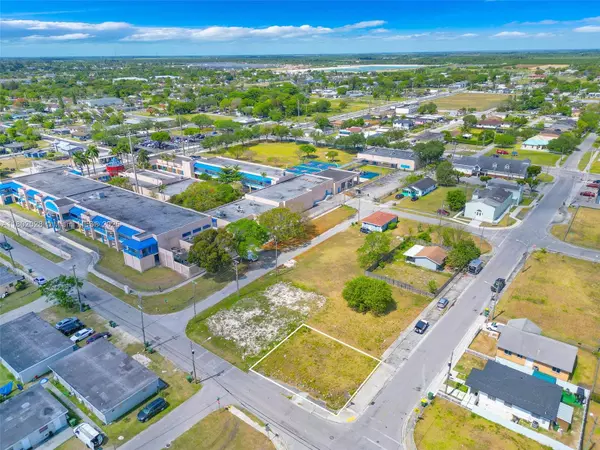 Homestead, FL 33030,402 SW 6th St