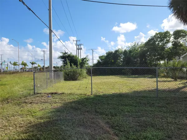 Riviera Beach, FL 33404,601 W 9th St