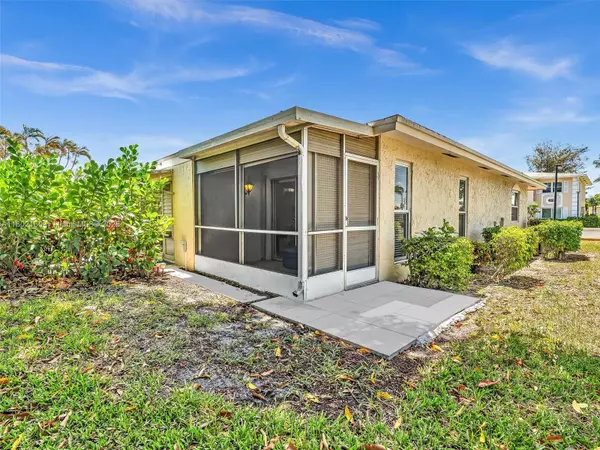 Delray Beach, FL 33484,13785 Flora Pl #A