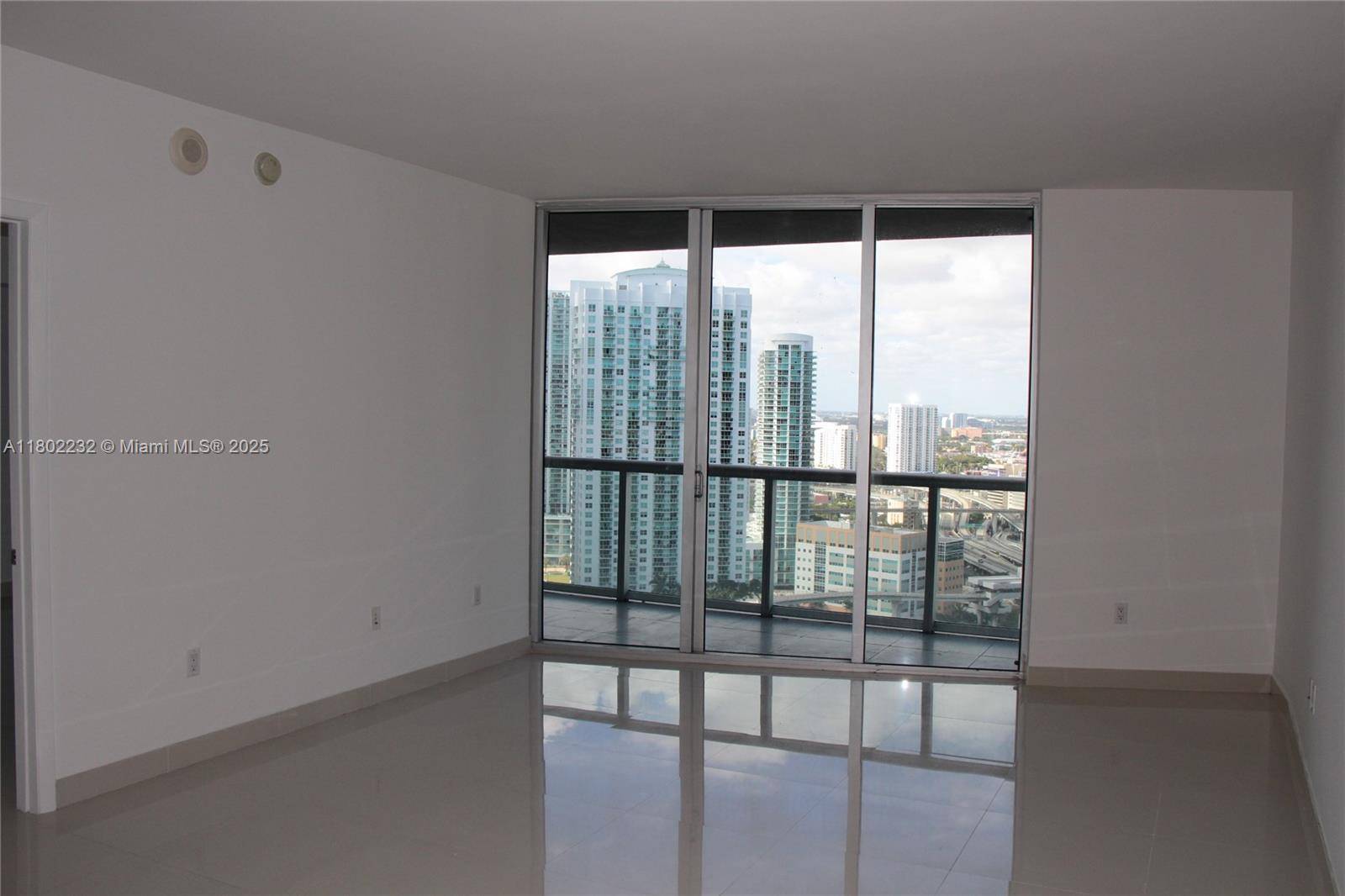 465 BRICKELL AV #3006, Miami, FL 33131