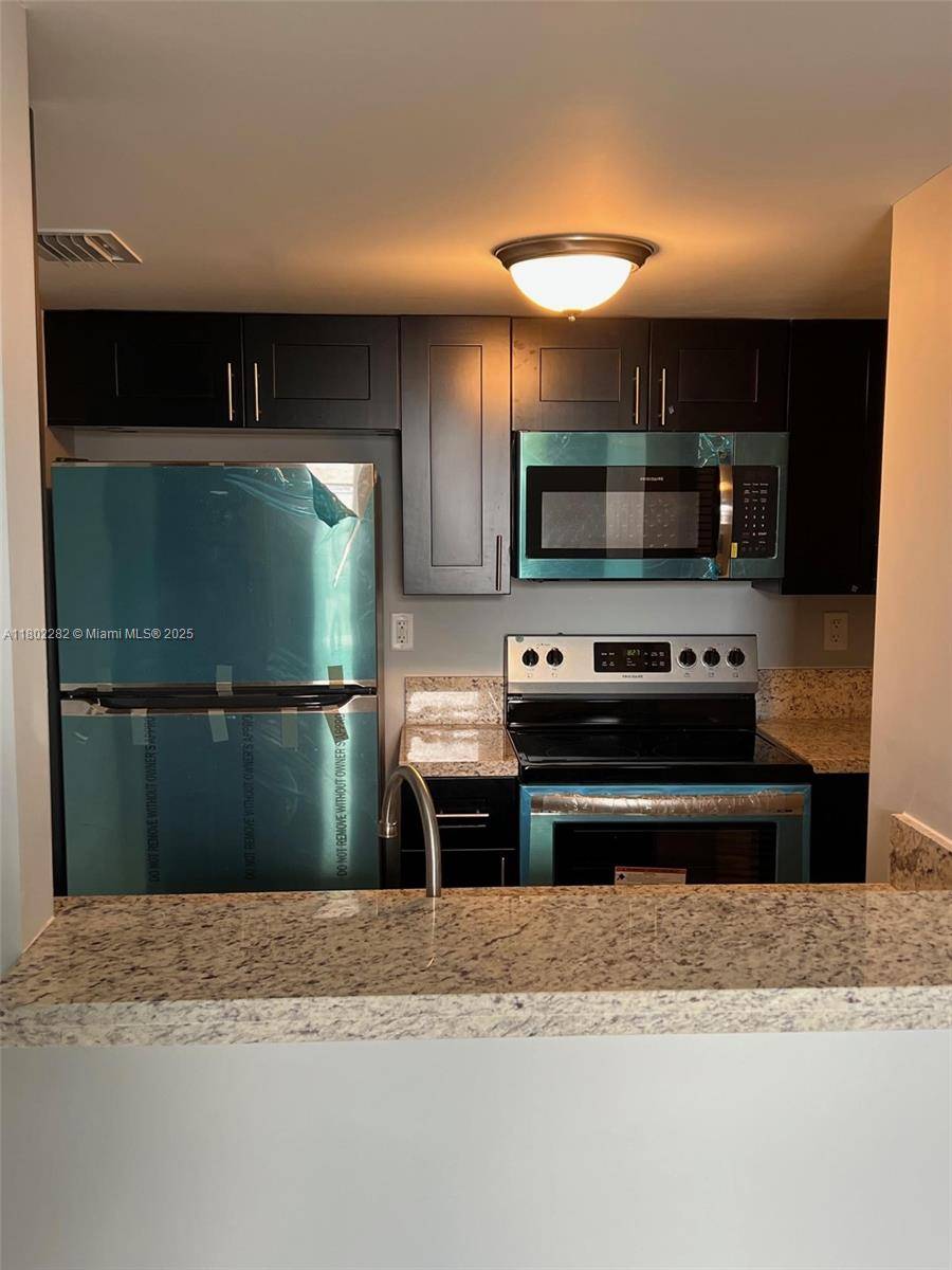 Miami, FL 33136,1955 NW 5th Pl #12