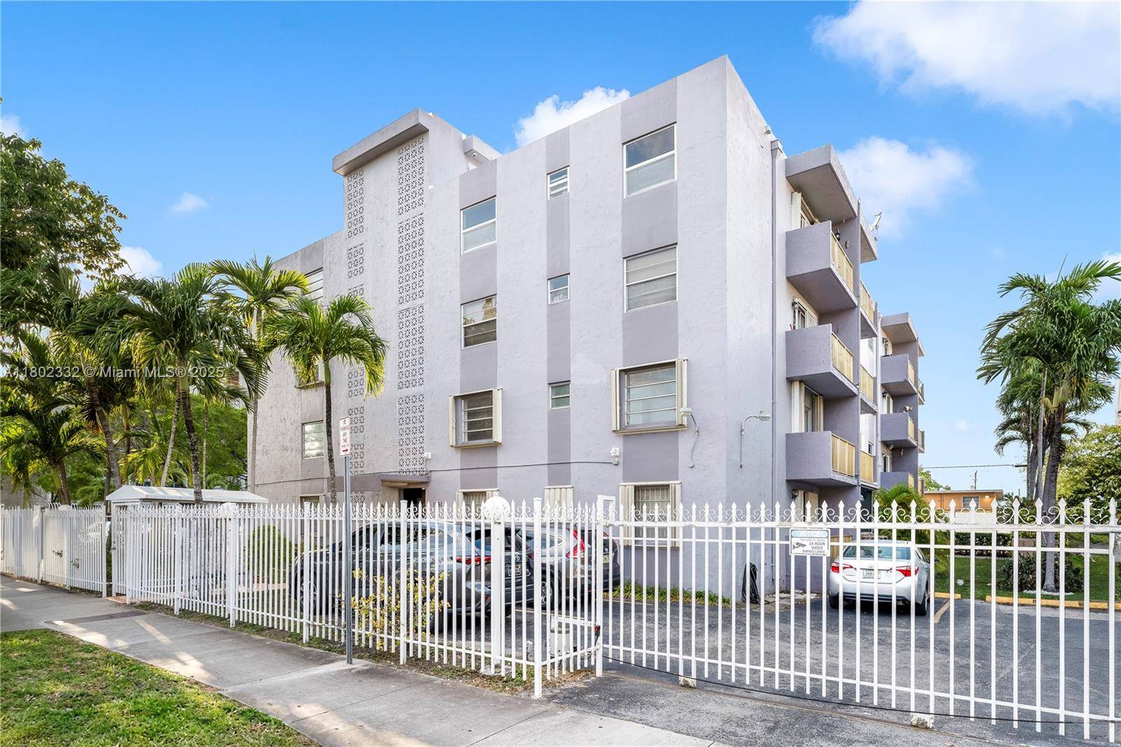 1661 SW 3rd St #8, Miami, FL 33135