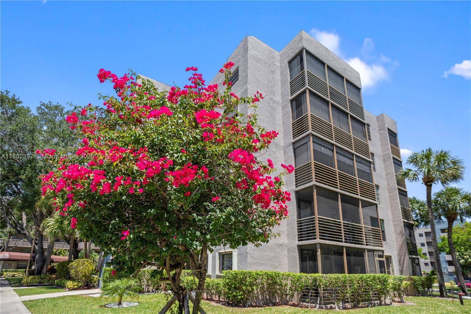 Pembroke Pines, FL 33026,900 Colony Point Cir #523