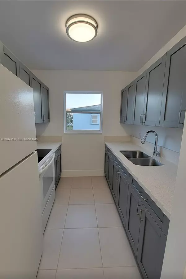 Miami, FL 33125,2311 NW 14th St #2313
