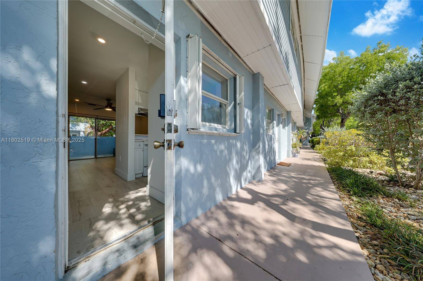 Key Biscayne, FL 33149,798 Crandon Blvd #23-C