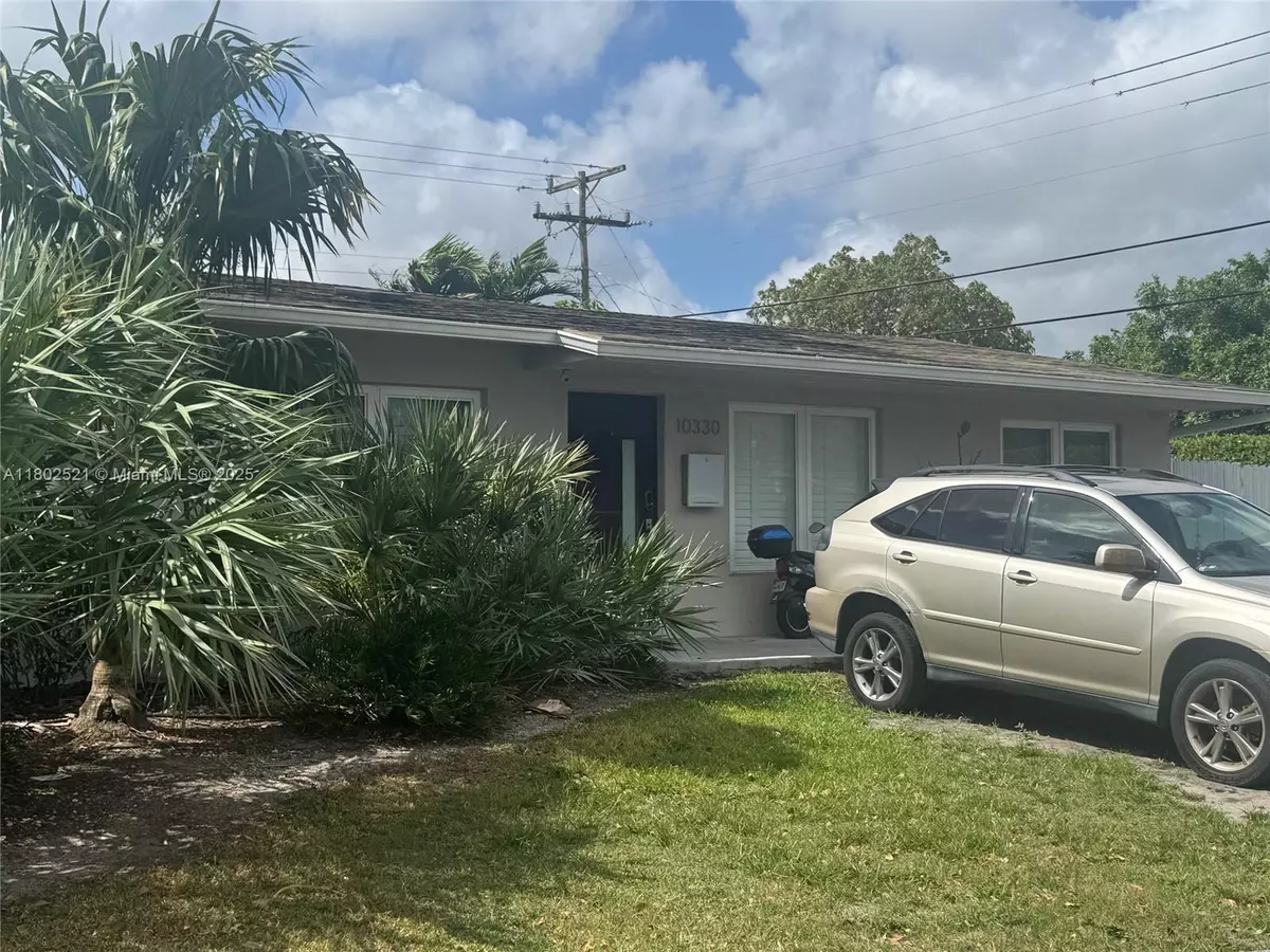 Miami, FL 33165,10330 SW 51st St