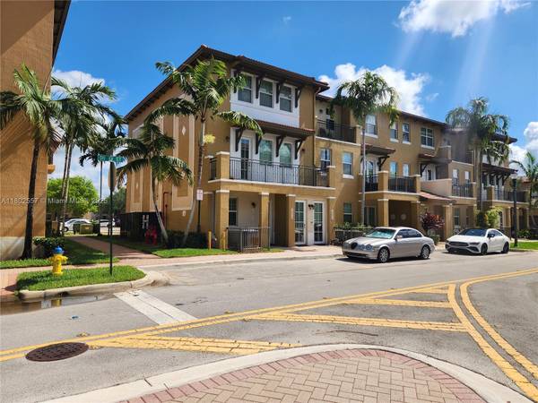 Pembroke Pines, FL 33027,14677 SW 9th St #1802