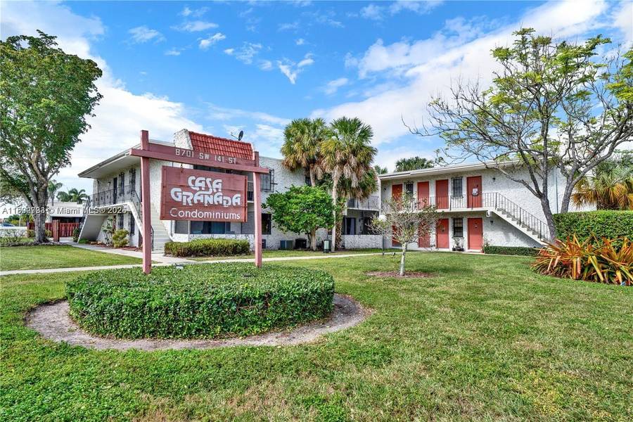8701 SW 141st St #G8, Palmetto Bay, FL 33176
