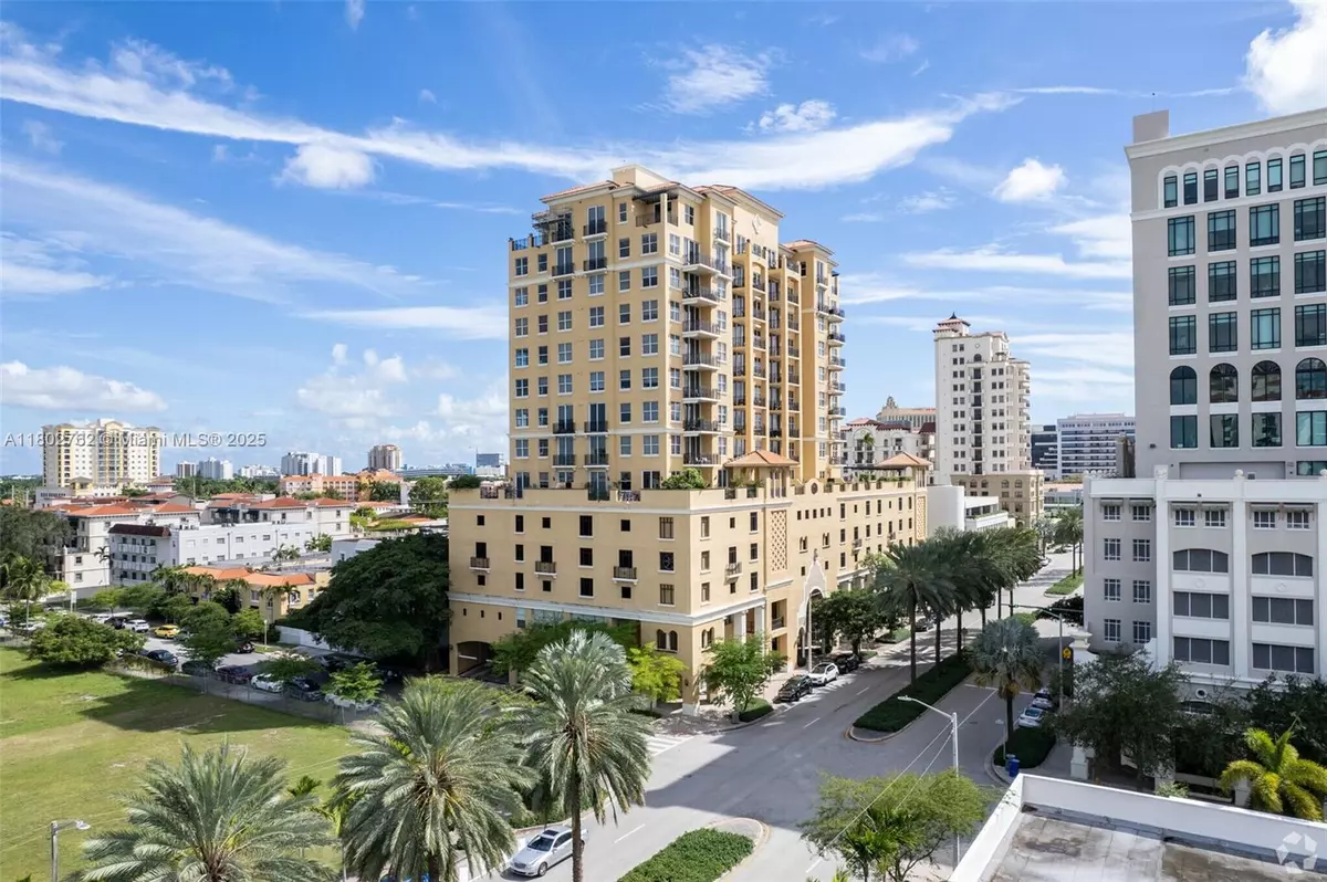 Coral Gables, FL 33134,1607 Ponce De Leon Blvd #8B