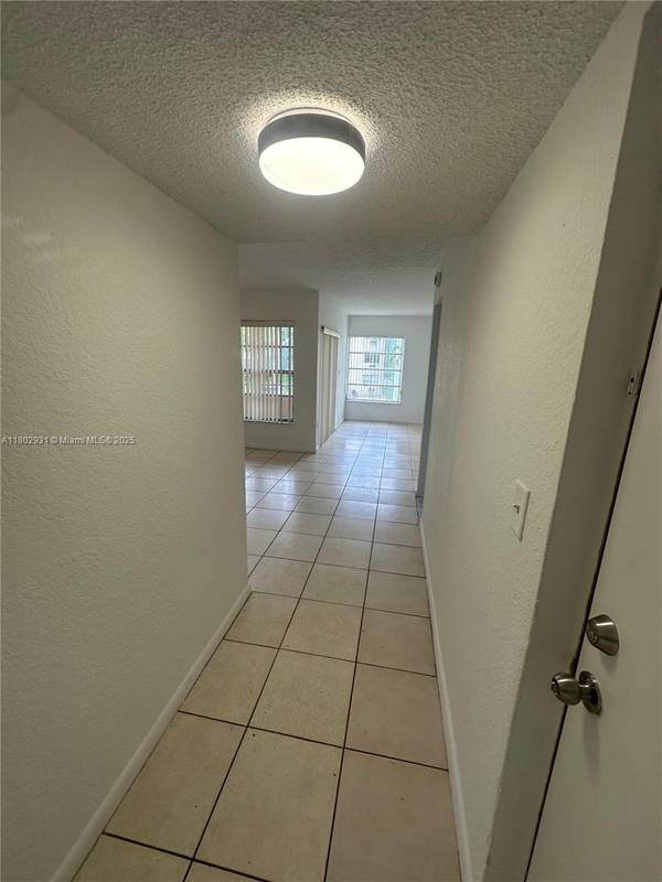 Hialeah, FL 33015,17500 NW 68th Ave #D2004
