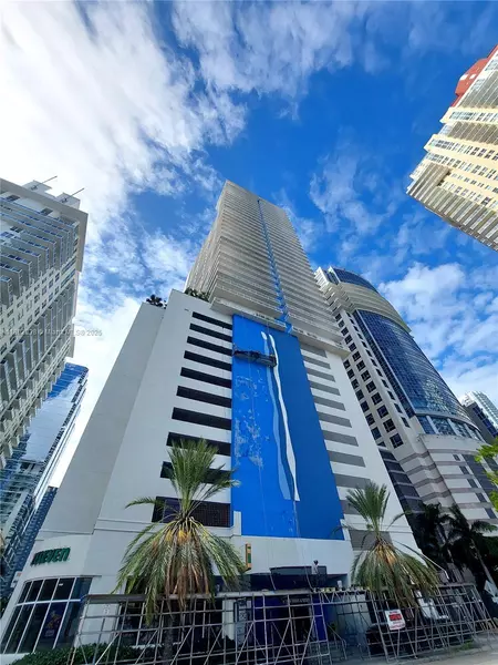 1200 Brickell Bay Dr #3708, Miami, FL 33131