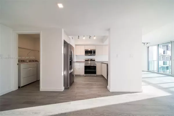 Miami Beach, FL 33139,1500 Bay Rd #M-0427