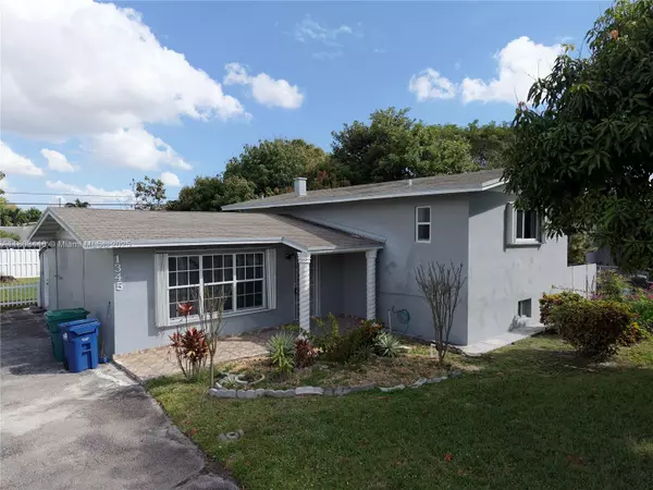 Miami, FL 33179,1345 NE 199th St
